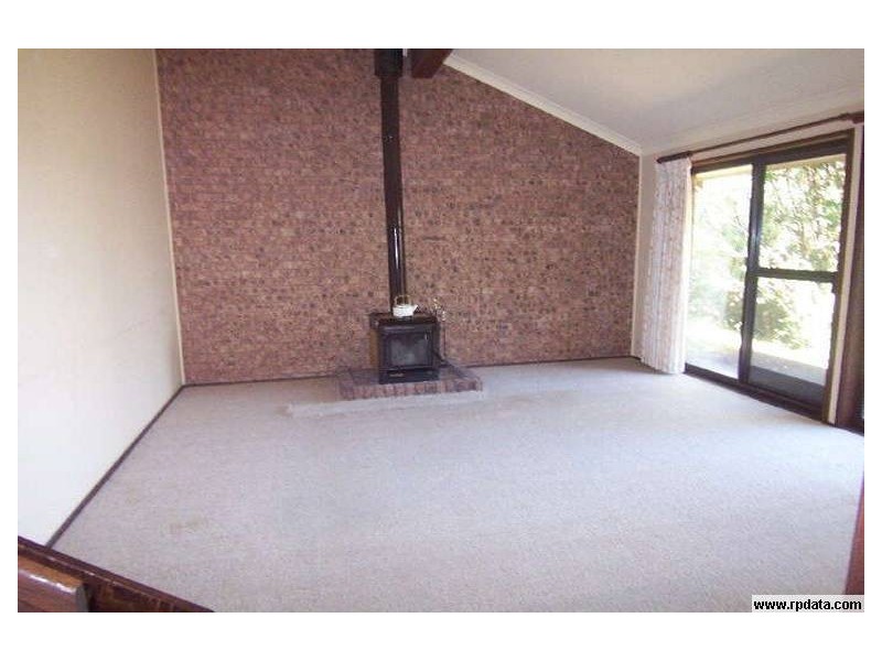 28 Henderson Road, Wentworth Falls NSW 2782