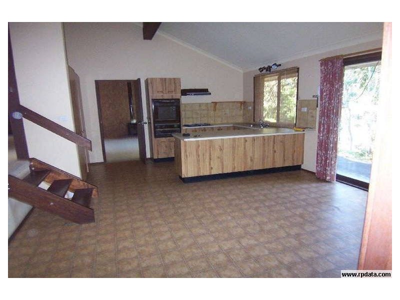 28 Henderson Road, Wentworth Falls NSW 2782