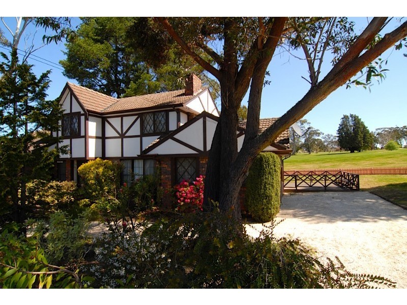 17 Sublime Point Road, Leura NSW 2780