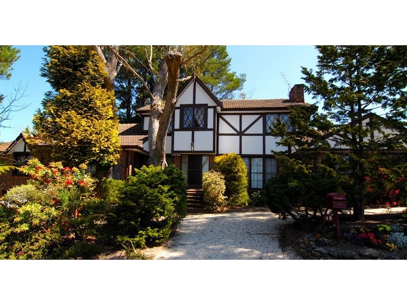 17 Sublime Point Road, Leura NSW 2780