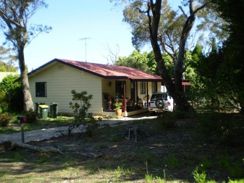 89 Dalrymple Avenue, Wentworth Falls NSW 2782