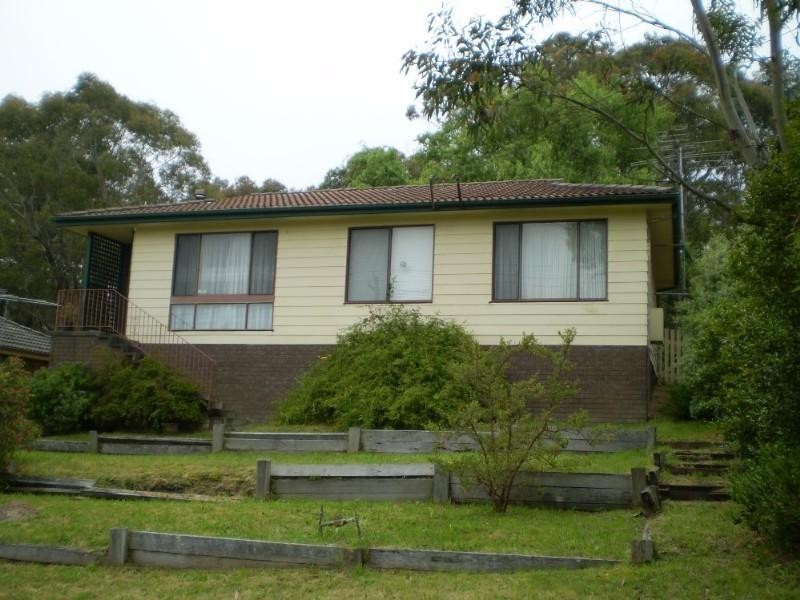 36 Hill Street, Wentworth Falls NSW 2782