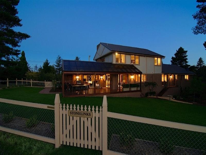 17 Sublime Point Road, Leura NSW 2780