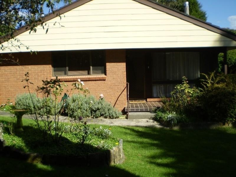 2/21 Jersey Road, Leura NSW 2780