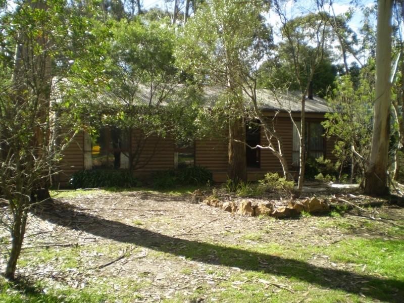 28 Blue Gum Avenue, Medlow Bath NSW 2780