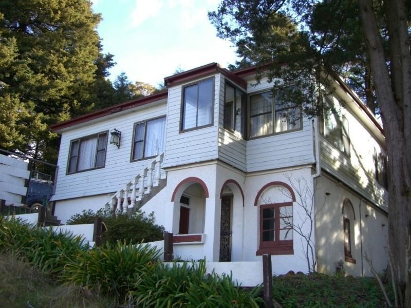 4 Orient Street, Katoomba NSW 2780