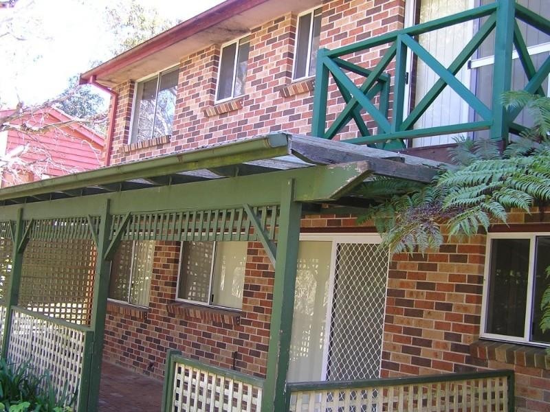 16 Bass Road, Wentworth Falls NSW 2782