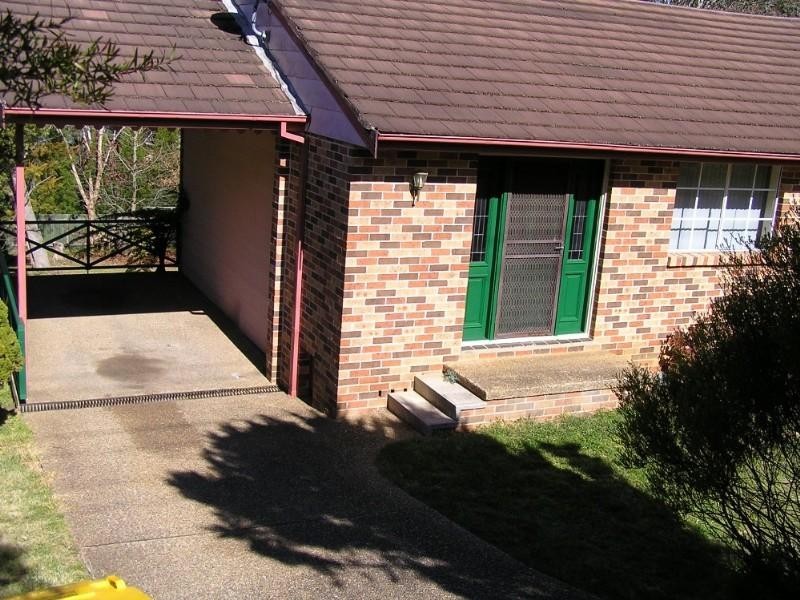 16 Bass Road, Wentworth Falls NSW 2782