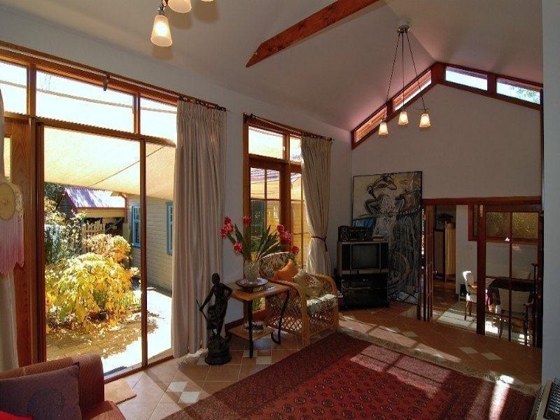 3 Carrington Avenue, Katoomba NSW 2780