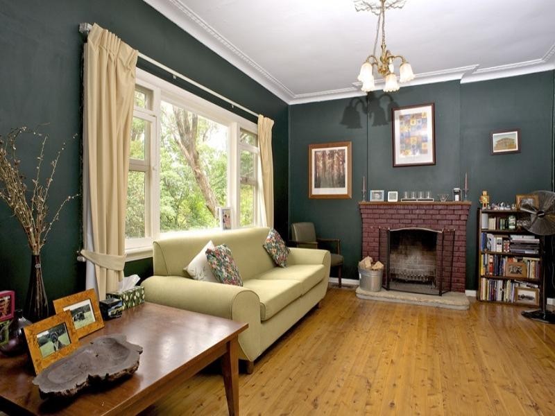 9 Gladstone Road, Leura NSW 2780