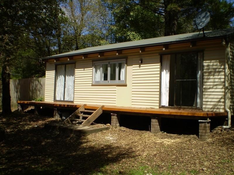 10 Willow Park Avenue, Leura NSW 2780