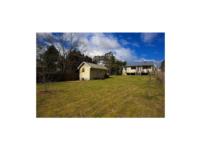 36 Scott Avenue, Leura NSW 2780