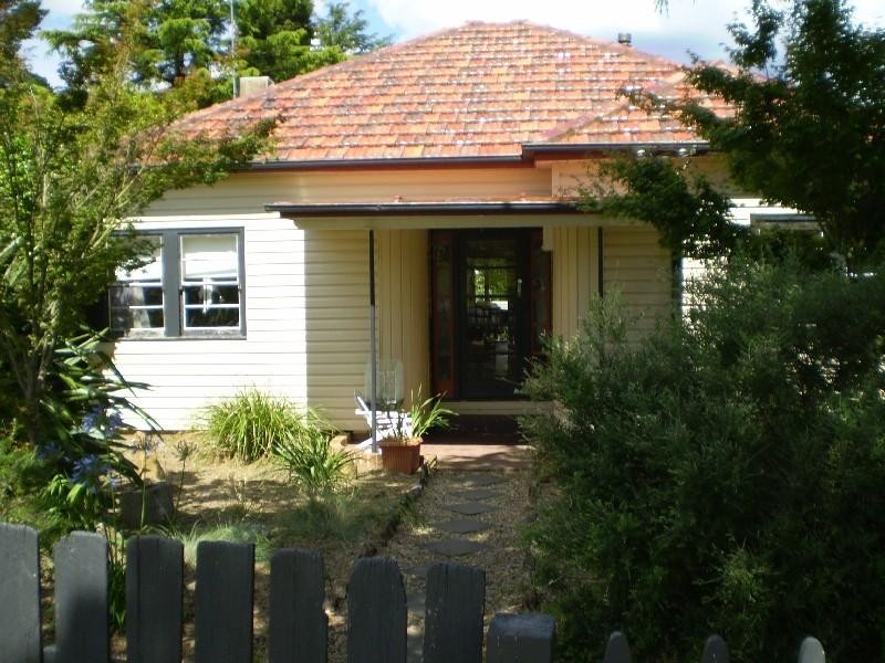 10 Martin Street, Katoomba NSW 2780