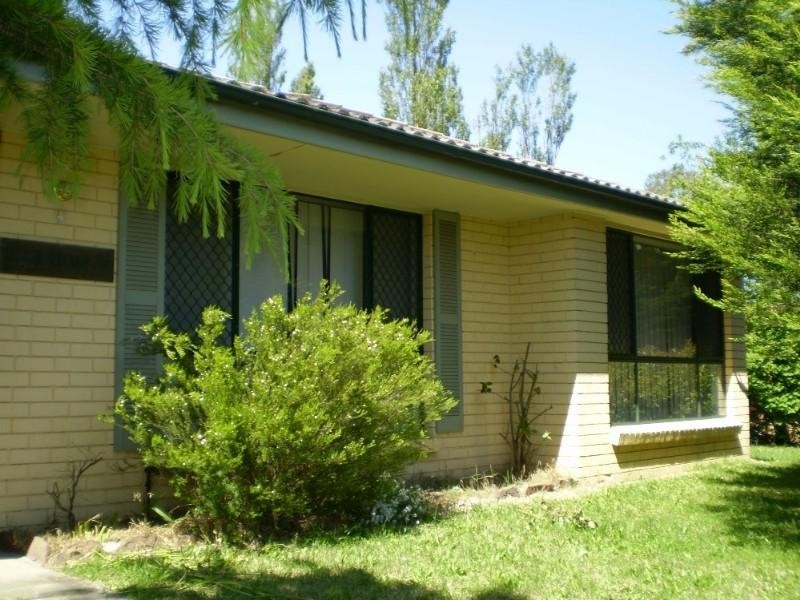 1 Eastview Avenue, Leura NSW 2780