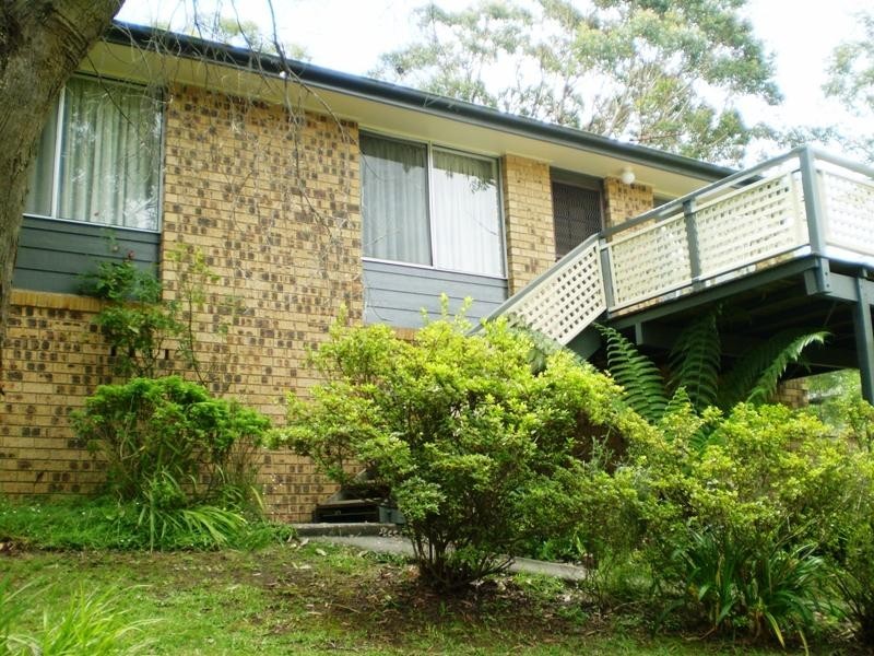 38 Banksia Road, Wentworth Falls NSW 2782