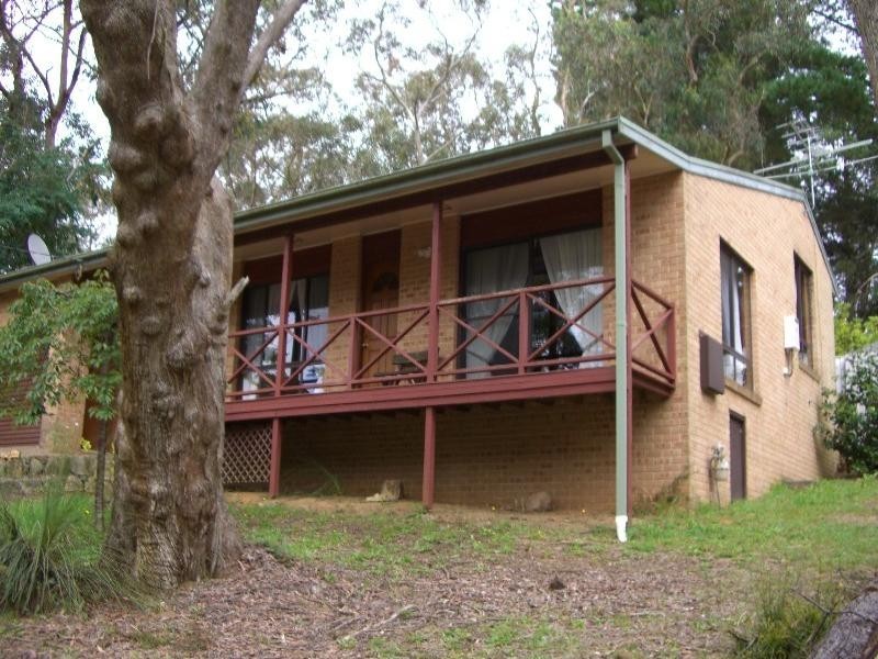 70 Sixth Avenue, Katoomba NSW 2780