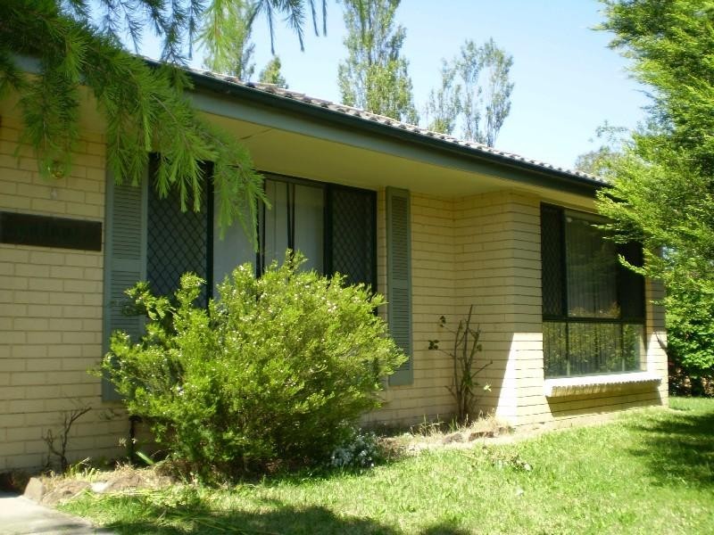 1 Eastview Avenue, Leura NSW 2780