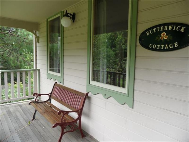 8 Salisbury Avenue, Leura NSW 2780