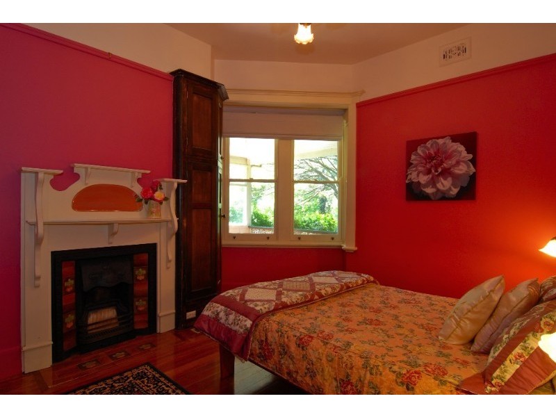 147 Falls Road, Wentworth Falls NSW 2782