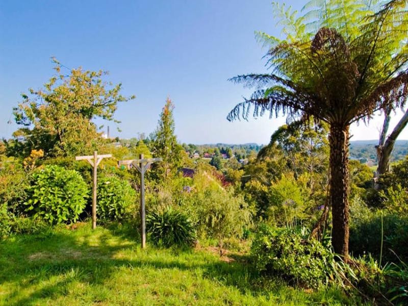 44 Walgett Street, Katoomba NSW 2780