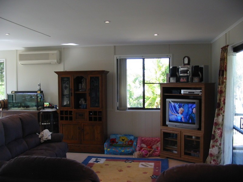 10 Shorelands Drive, Withcott QLD 4352