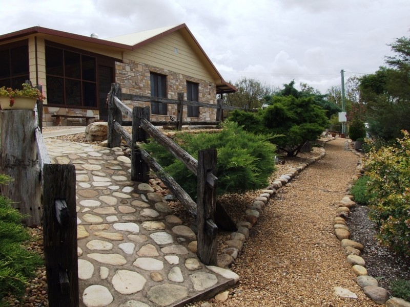 7 WODEN Street, Murphys Creek QLD 4352