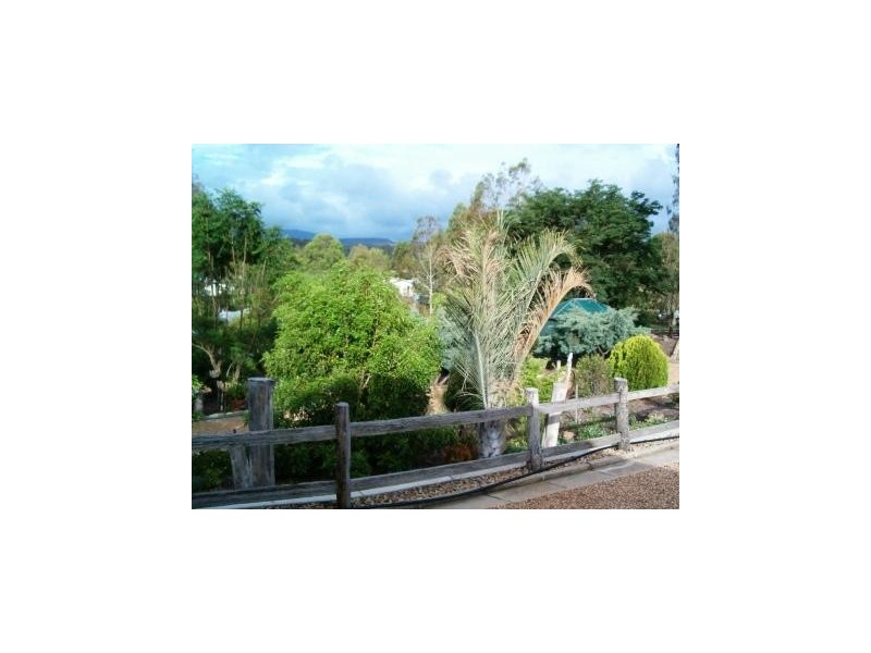 7 WODEN Street, Murphys Creek QLD 4352