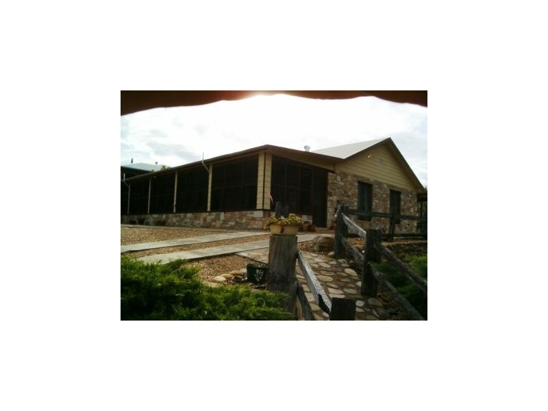 7 WODEN Street, Murphys Creek QLD 4352