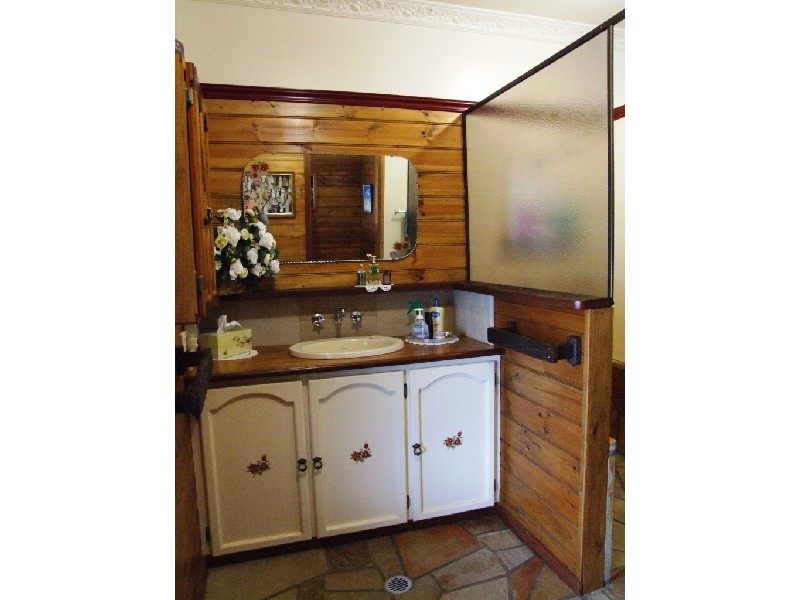 7 WODEN Street, Murphys Creek QLD 4352