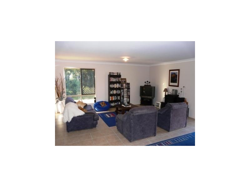 40 Dobel Drive, Upper Lockyer QLD 4352