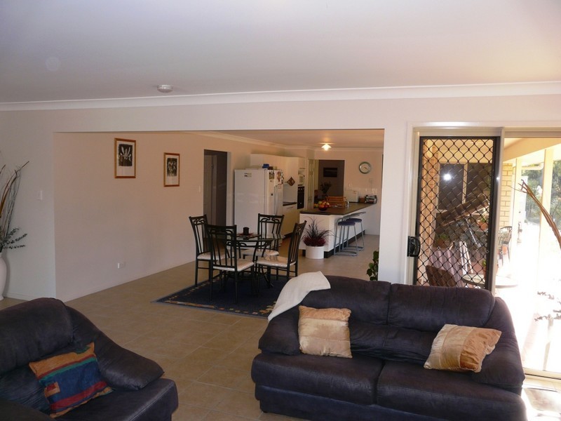 40 Dobel Drive, Upper Lockyer QLD 4352