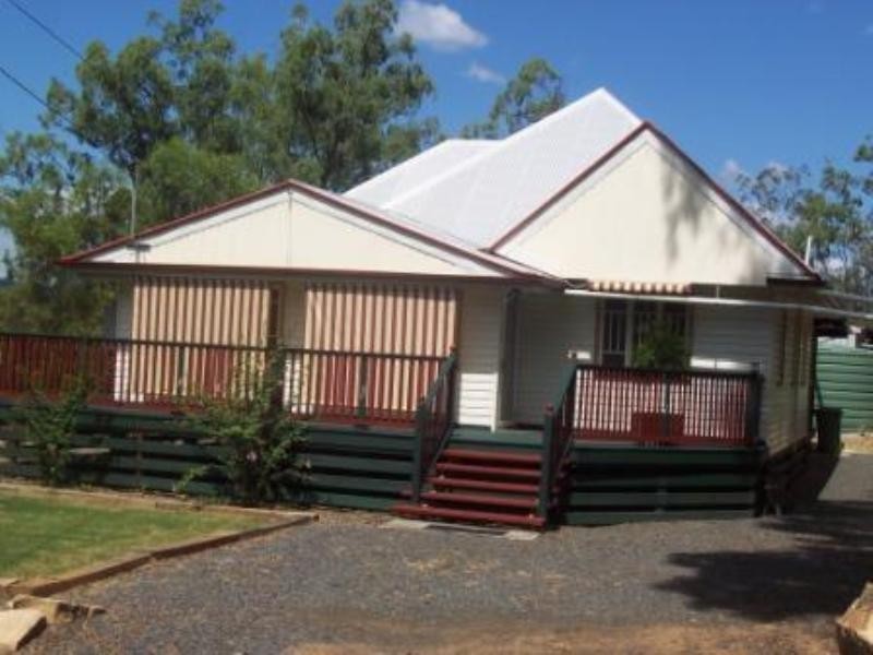 21 Squires Road, Withcott QLD 4352