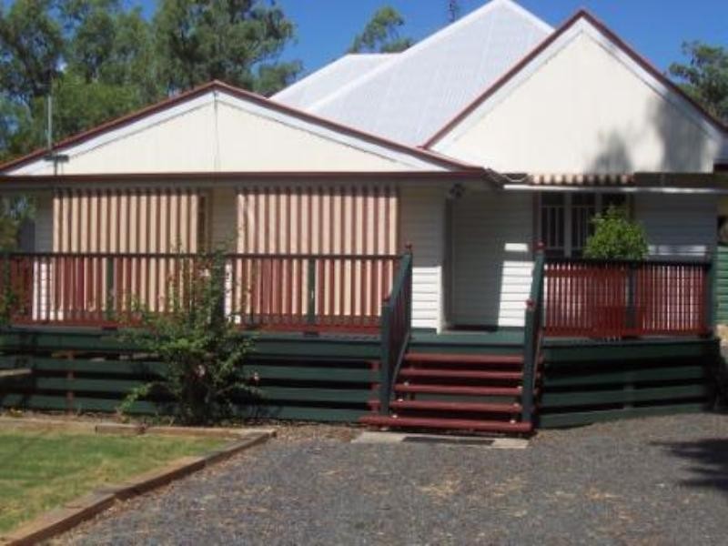 21 Squires Road, Withcott QLD 4352