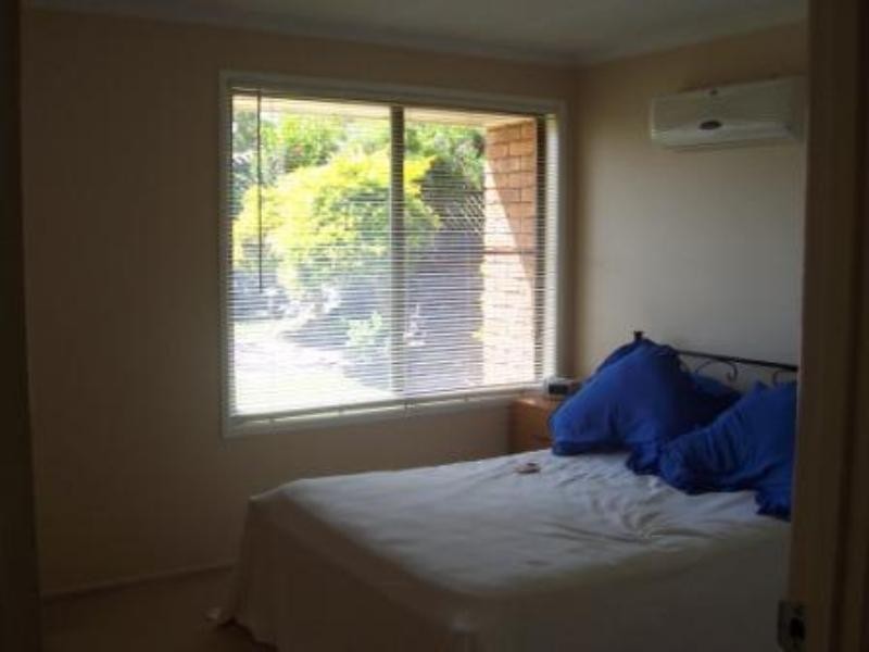 8 Gordon Crescent, Withcott QLD 4352