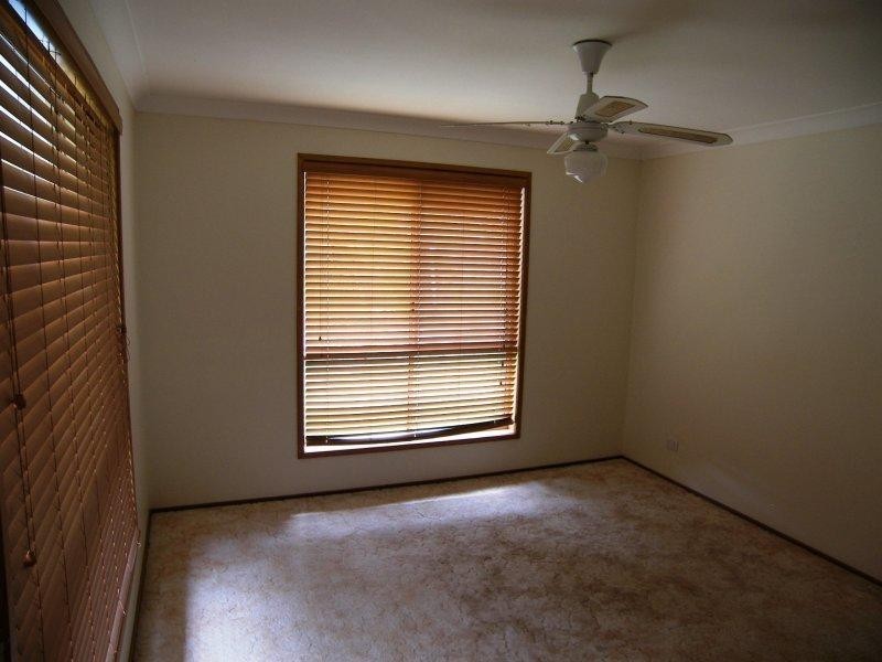 6 Diana Crescent, Withcott QLD 4352