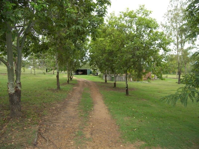 6 Diana Crescent, Withcott QLD 4352