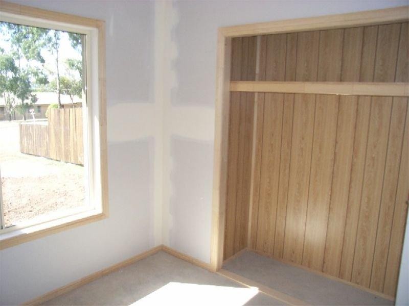 1/6 Vista Court, Withcott QLD 4352