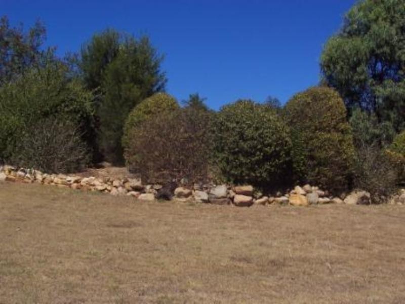 6 May Court, Withcott QLD 4352