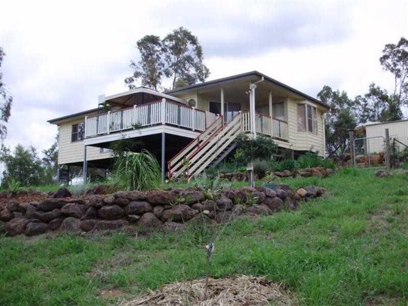 Upper Lockyer QLD 4352