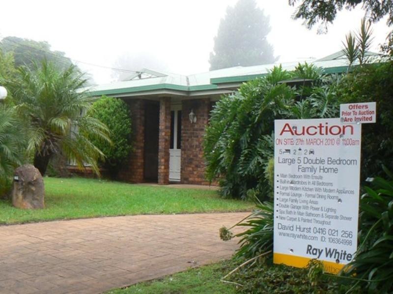 13 Talinga Street, Mount Lofty QLD 4350