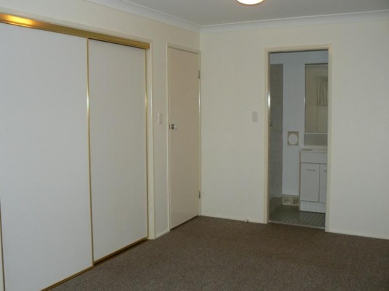 13 Talinga Street, Mount Lofty QLD 4350