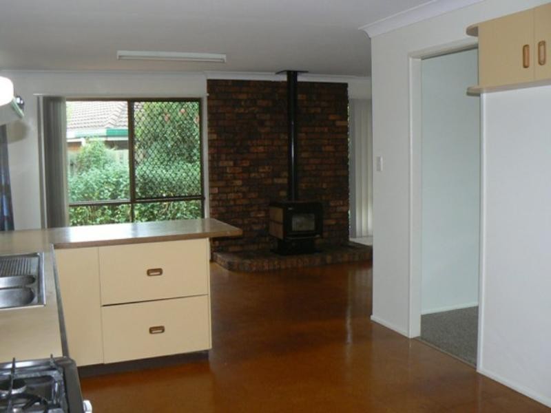 13 Talinga Street, Mount Lofty QLD 4350