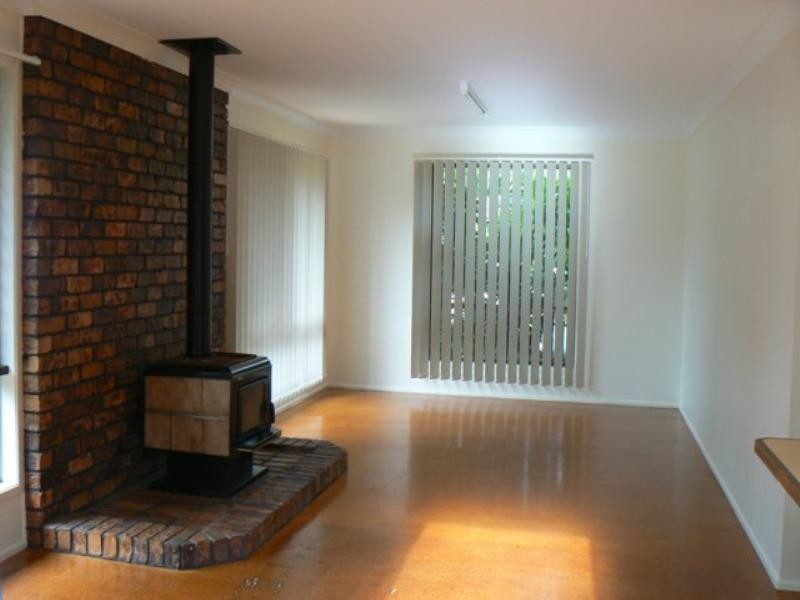 13 Talinga Street, Mount Lofty QLD 4350