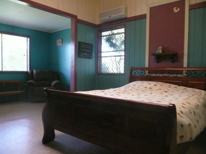 Postmans Ridge QLD 4352