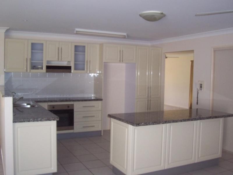 13 Rutherford Road, Withcott QLD 4352