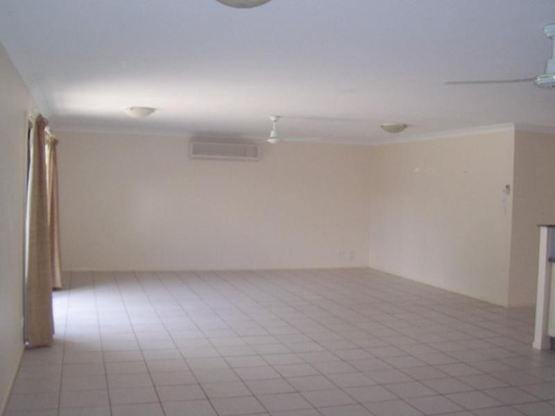 13 Rutherford Road, Withcott QLD 4352