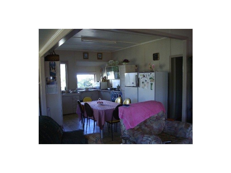 26 Saddletop Road, Clifton QLD 4361