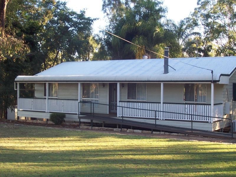 Upper Lockyer QLD 4352