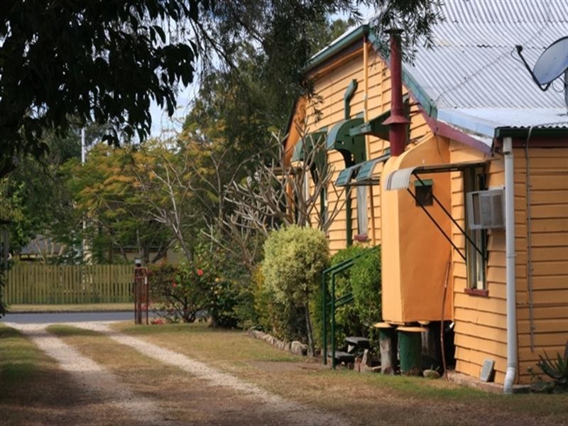 24 Station Street, Helidon QLD 4344