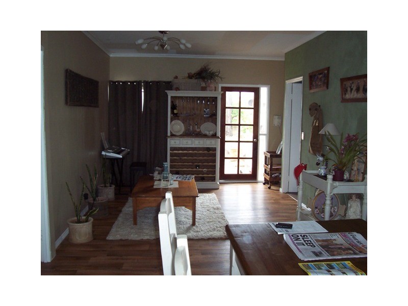 3 Clive Crescent, Withcott QLD 4352